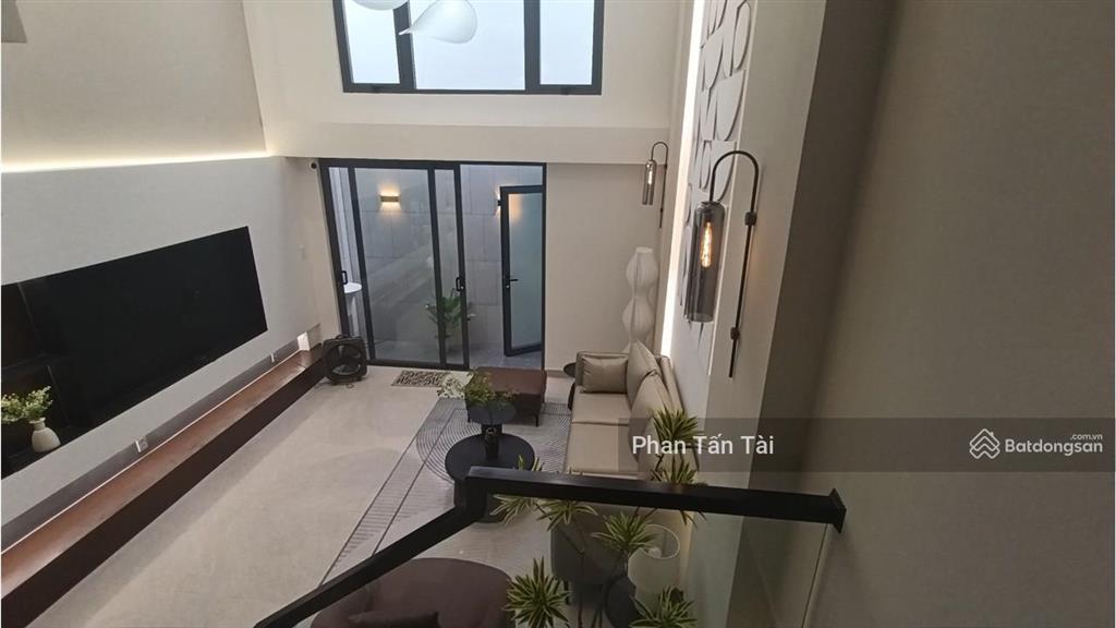 Nhà mới hc đủ 4 tầng+lửng+gara ô tô đường mã lò cận khu tên lửa, tặng nội thất xịn, bán dưới bảy tỷ