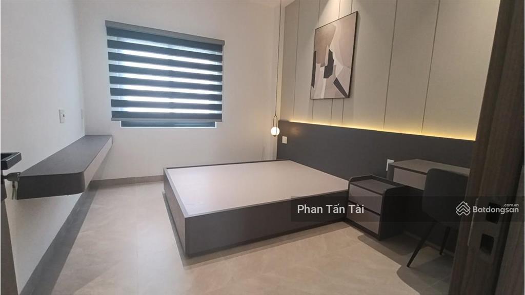 Nhà mới hc đủ 4 tầng+lửng+gara ô tô đường mã lò cận khu tên lửa, tặng nội thất xịn, bán dưới bảy tỷ