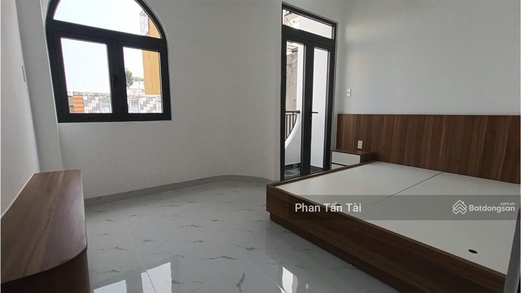 Nhà mới 4 tầng, ô tô thông 2 hướng ra gò xoài ở giữa lê văn quới và tân kỳ tân quý, tl khung 5,7 tỷ