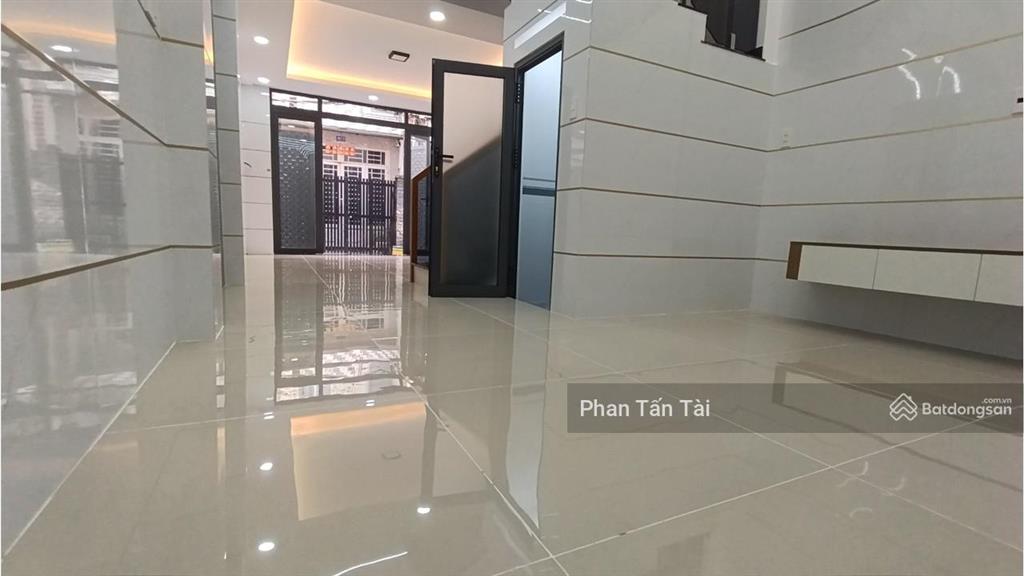 Nhà mới 4 tầng, ô tô thông 2 hướng ra gò xoài ở giữa lê văn quới và tân kỳ tân quý, tl khung 5,7 tỷ