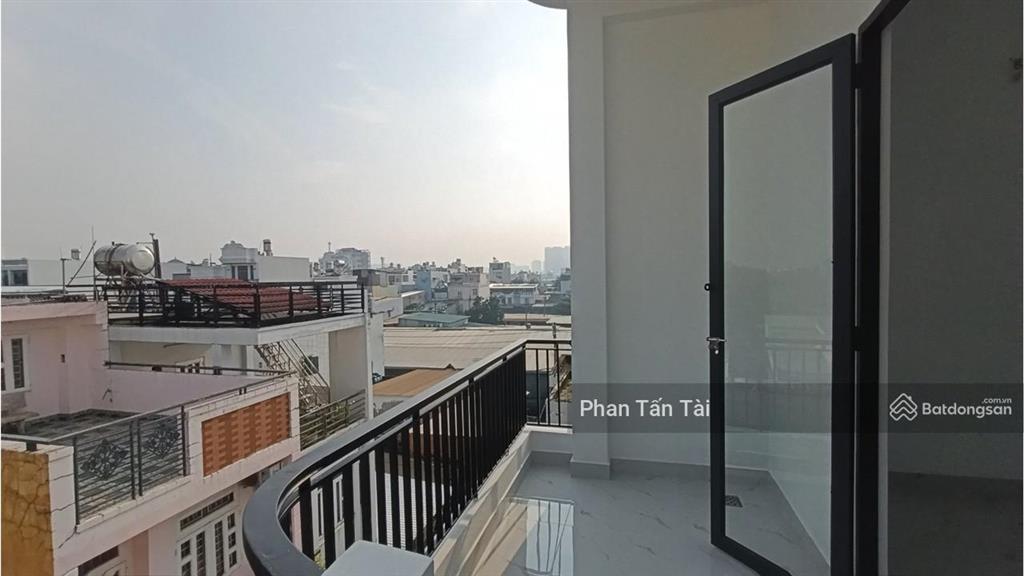 Nhà mới 4 tầng, ô tô thông 2 hướng ra gò xoài ở giữa lê văn quới và tân kỳ tân quý, tl khung 5,7 tỷ