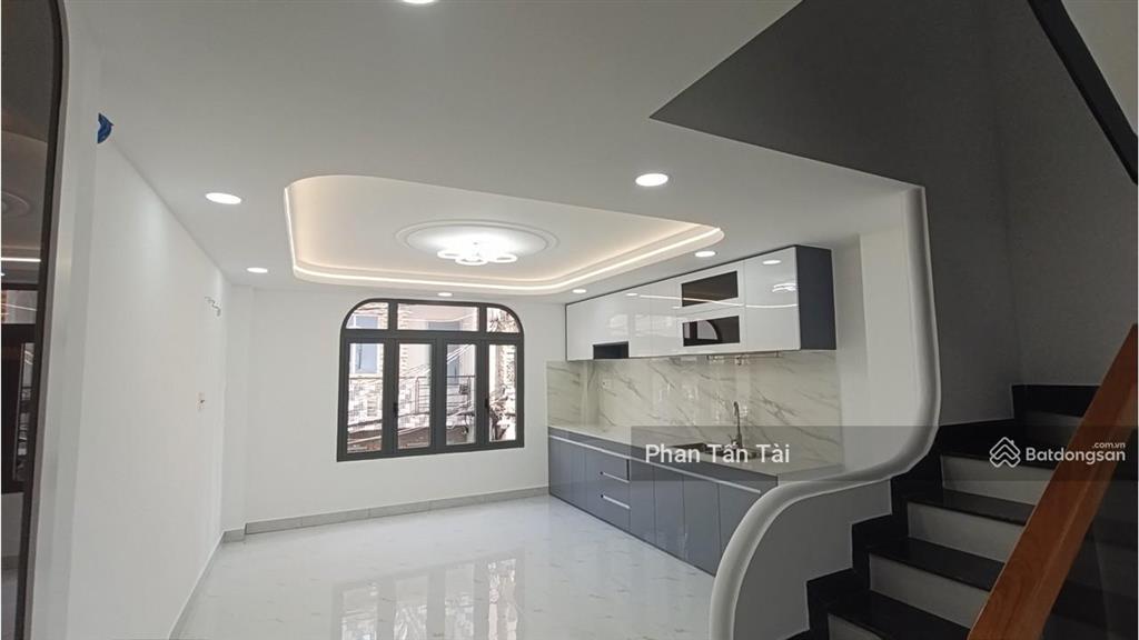 Nhà mới 4 tầng, ô tô thông 2 hướng ra gò xoài ở giữa lê văn quới và tân kỳ tân quý, tl khung 5,7 tỷ
