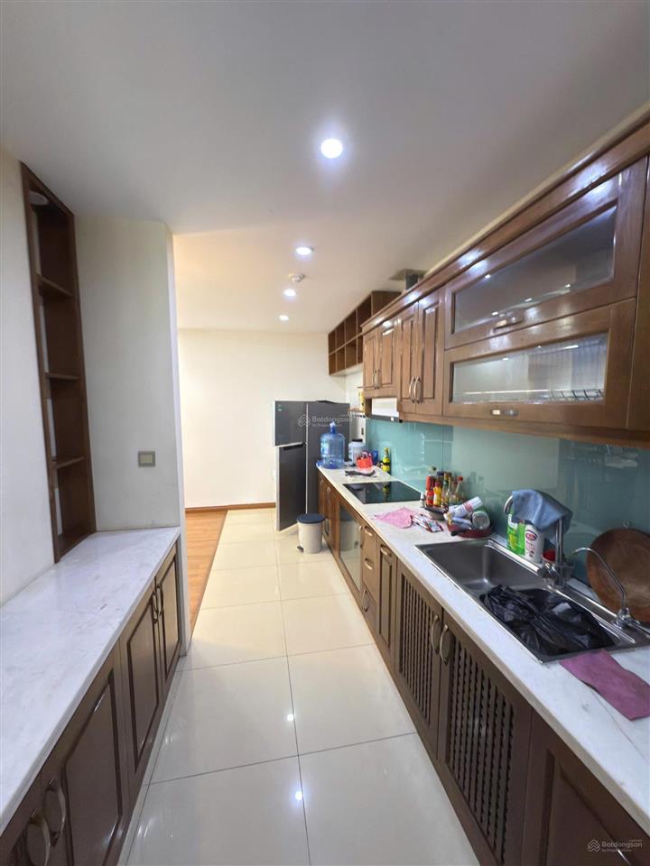 Cho thuê căn hộ 3pn 170m2 mandarin hmg giá 30tr.  0903 296 ***