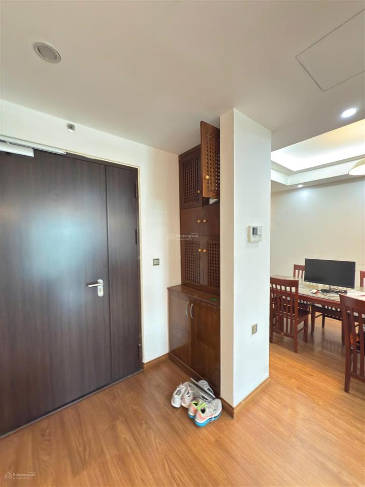 Cho thuê căn hộ 3pn 170m2 mandarin hmg giá 30tr.  0903 296 ***