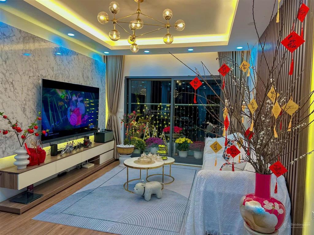 Căn hộ cc golden west cho thuê giá hợp lý.  0903 296 ***
