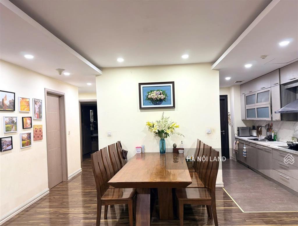 Cho thuê cc 3pn, 2wc, 170m2 tại mandarin garden, cầu giấy, 35 triệu vnd.  0903 296 ***