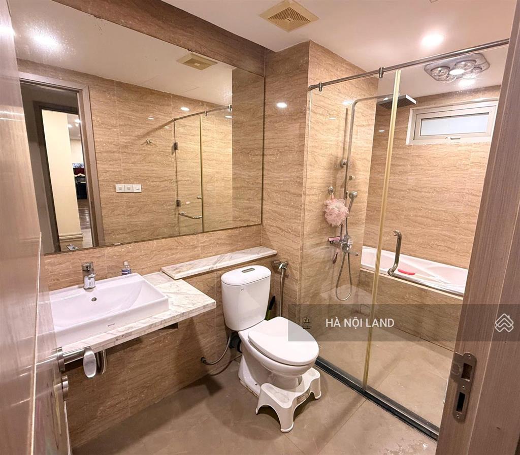 Cho thuê cc 3pn, 2wc, 170m2 tại mandarin garden, cầu giấy, 35 triệu vnd.  0903 296 ***