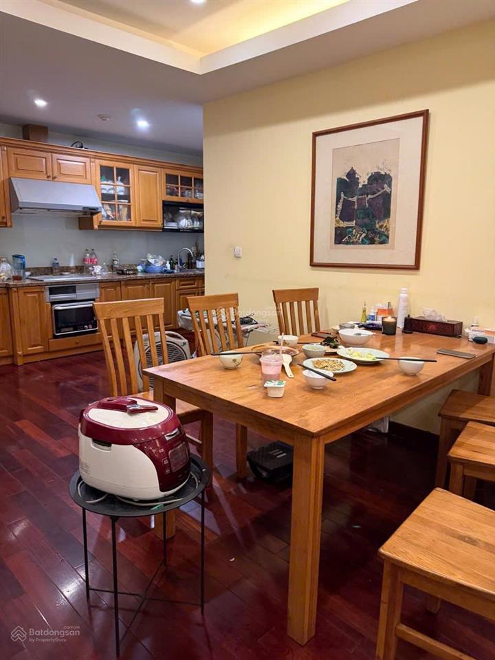 Cho thuê cc 3pn, 2wc, 150m2 tại mandarin garden, 27 triệu vnd.  0903 296 ***