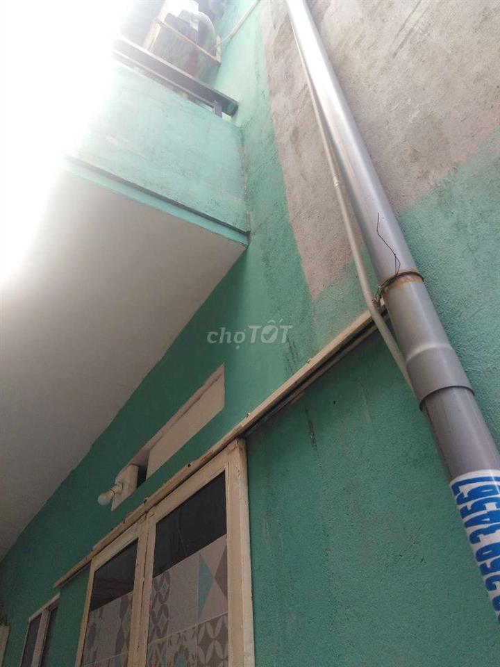 Nhà cho thuê 3.7T. Nguyên căn 1 trệt+ 1 lầu. Giá sinh viên