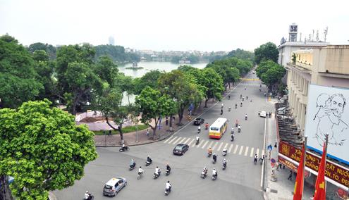 LinhHK cho thuê mp Đinh Tiên Hoàng 30m, mt4m, 50trieu, view Hồ Gươm