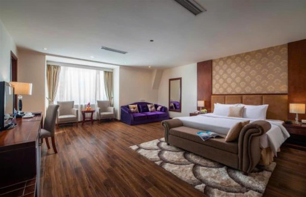 LinhHK bán khách sạn 68 phòng, 320m², 12 tầng, lô góc mt gần 30m