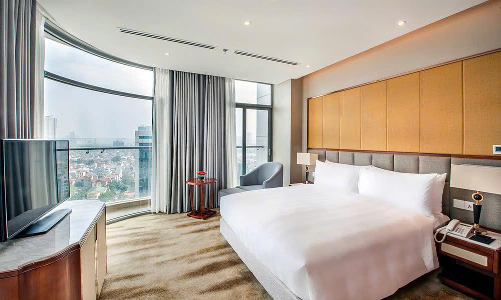LinhHK Cho Thuê Khách Sạn View Hồ Quảng Bá 150P MT18m.