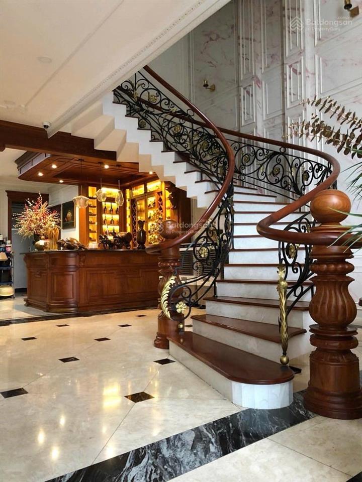 Siêu biệt thự 5 tầng 310m2 ngay trung tâm trưởng thọ thủ đức