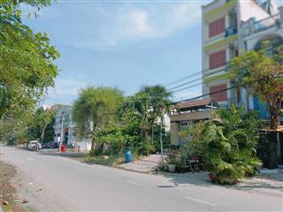 Bán căn hộ dịch vụ 5 tầng khu dân cư bình hưng đối diện bến xe quận 8