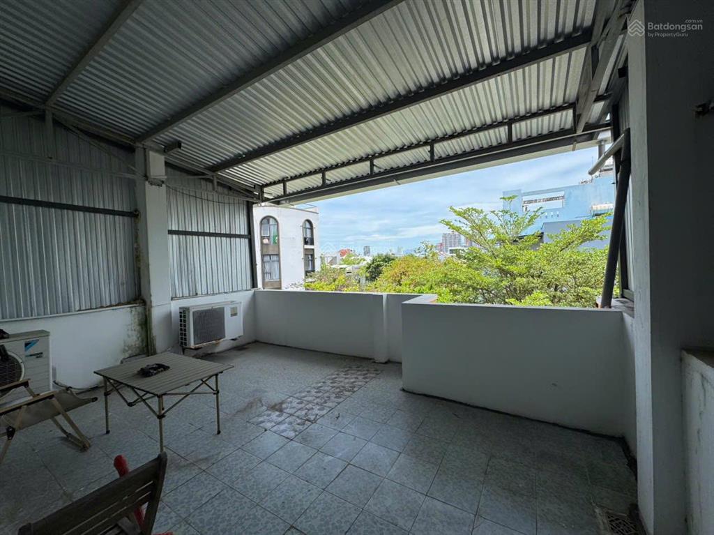 Bán nhà 3 tầng 114m2 đường thế lữ  cách biển mân thái 5 phút  khu dân trí cao