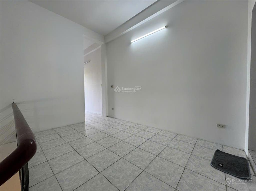 Bán nhà 3 tầng 114m2 đường thế lữ  cách biển mân thái 5 phút  khu dân trí cao