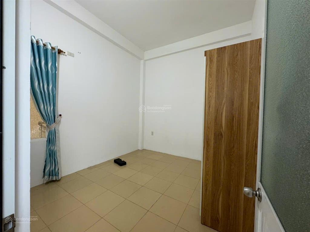 Bán nhà 3 tầng 114m2 đường thế lữ  cách biển mân thái 5 phút  khu dân trí cao