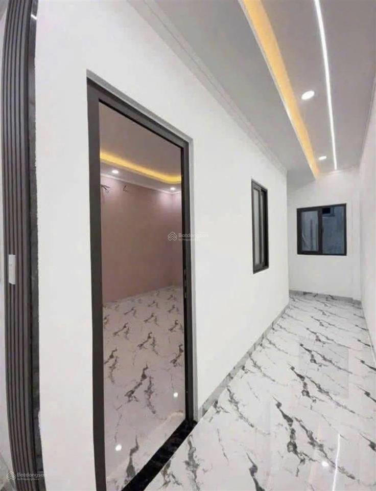 Nhà lầu mới xây ngay trung tâm phường tân triều  giá chỉ 1 tỷ 950 triệu  dt 5x23