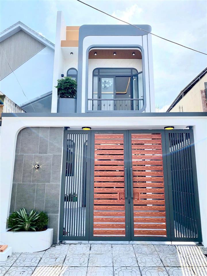 Ngay bệnh viện da liễu đồng nai 5x21m, nhà xây cho con trai ở, giờ chuyển công tác nên bán gấp