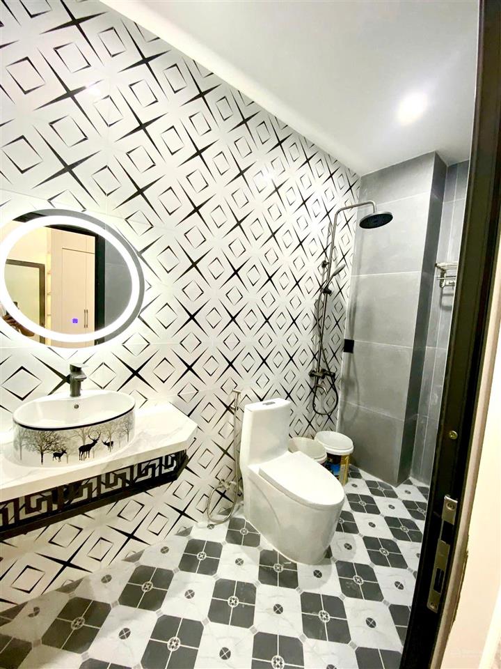 Ngay bệnh viện da liễu đồng nai 5x21m, nhà xây cho con trai ở, giờ chuyển công tác nên bán gấp