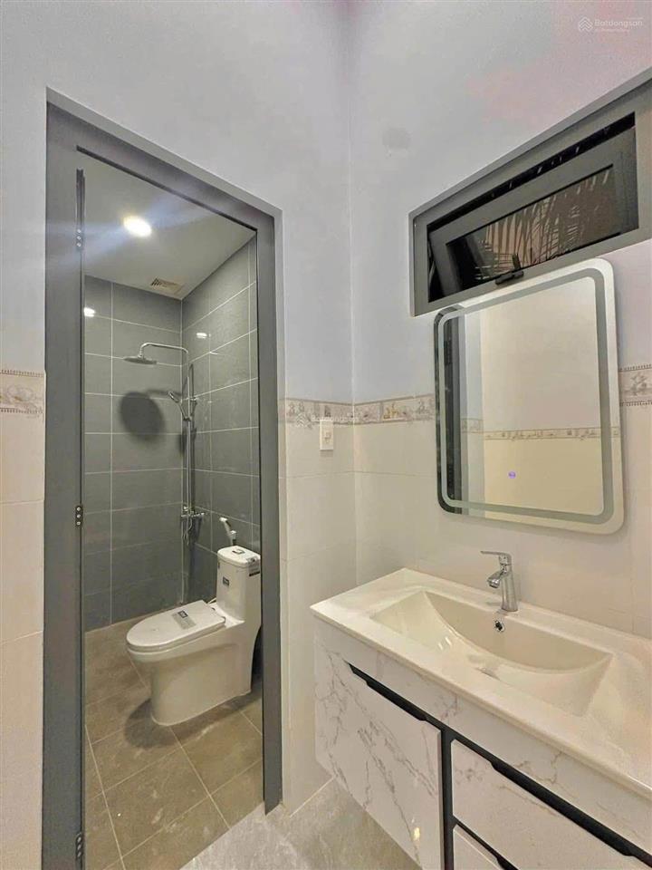 Anh em cần bán căn nhà cấp 4 sân vườn cực chill giá chỉ 1 tỷ 190 triệu ngay cây xăng thạnh phú