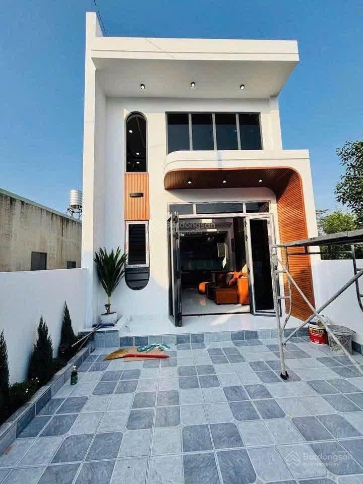Nhà gác lửng kết cấu lầu gần bửu long biên hòa giá chỉ 1 tỷ 450 triệu (còn bớt)