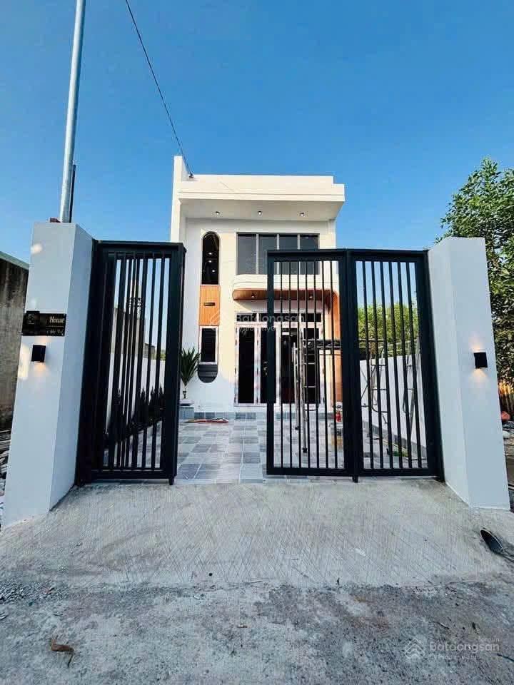 Nhà gác lửng kết cấu lầu gần bửu long biên hòa giá chỉ 1 tỷ 450 triệu (còn bớt)
