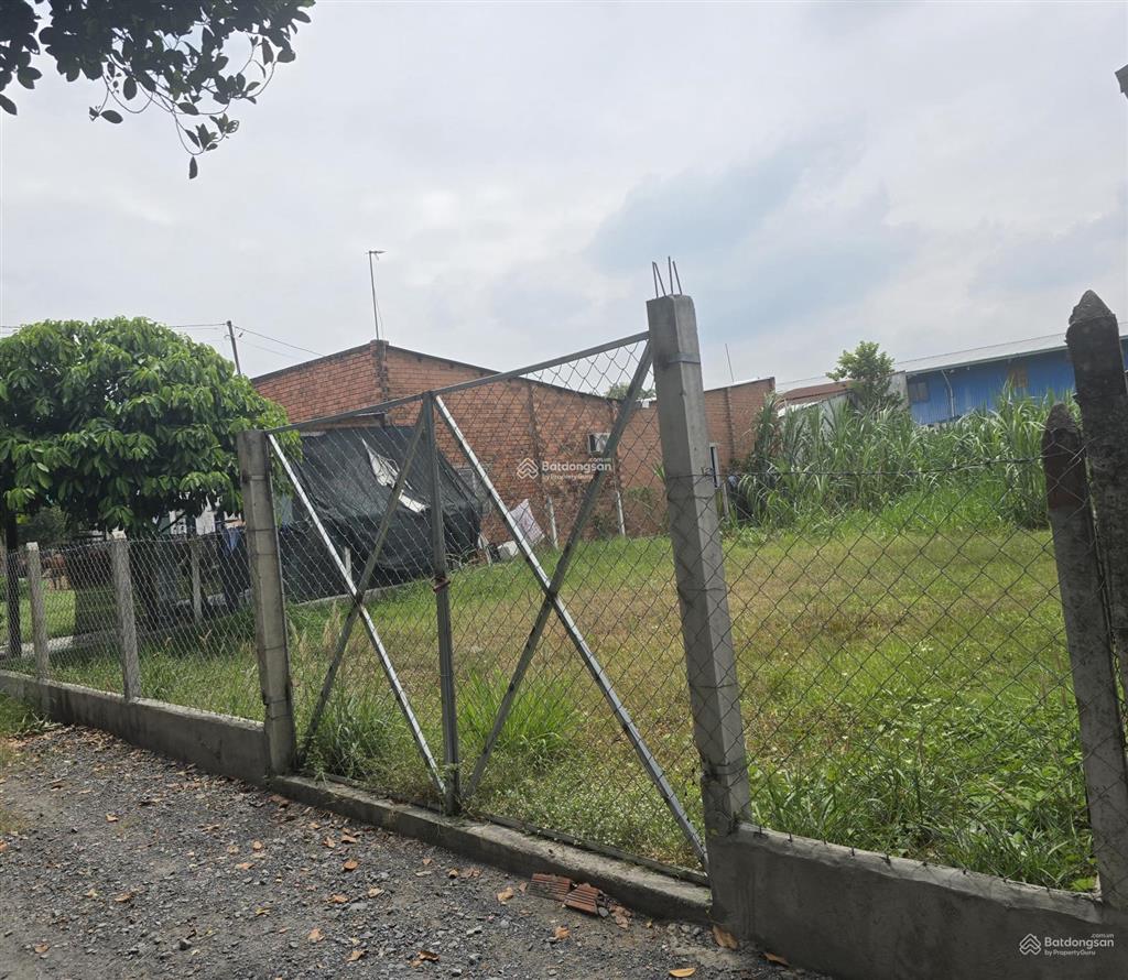 Tôi chính chủ cần bán lô đất 10 x 36 thổ cư (300 m2) giá 2,95 tỷ, xã nhuận đức, huyện củ chi