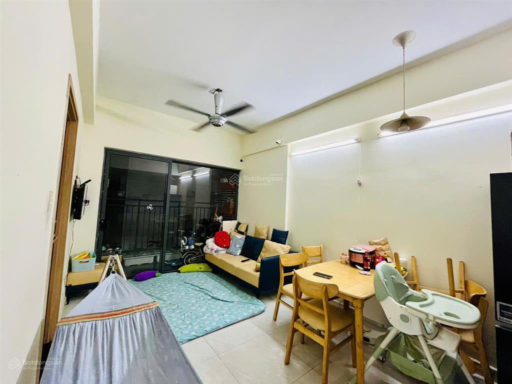 Bán căn chung cư thủ thiêm garden q9 có ban công full nội thất giá 3 tỷ 8