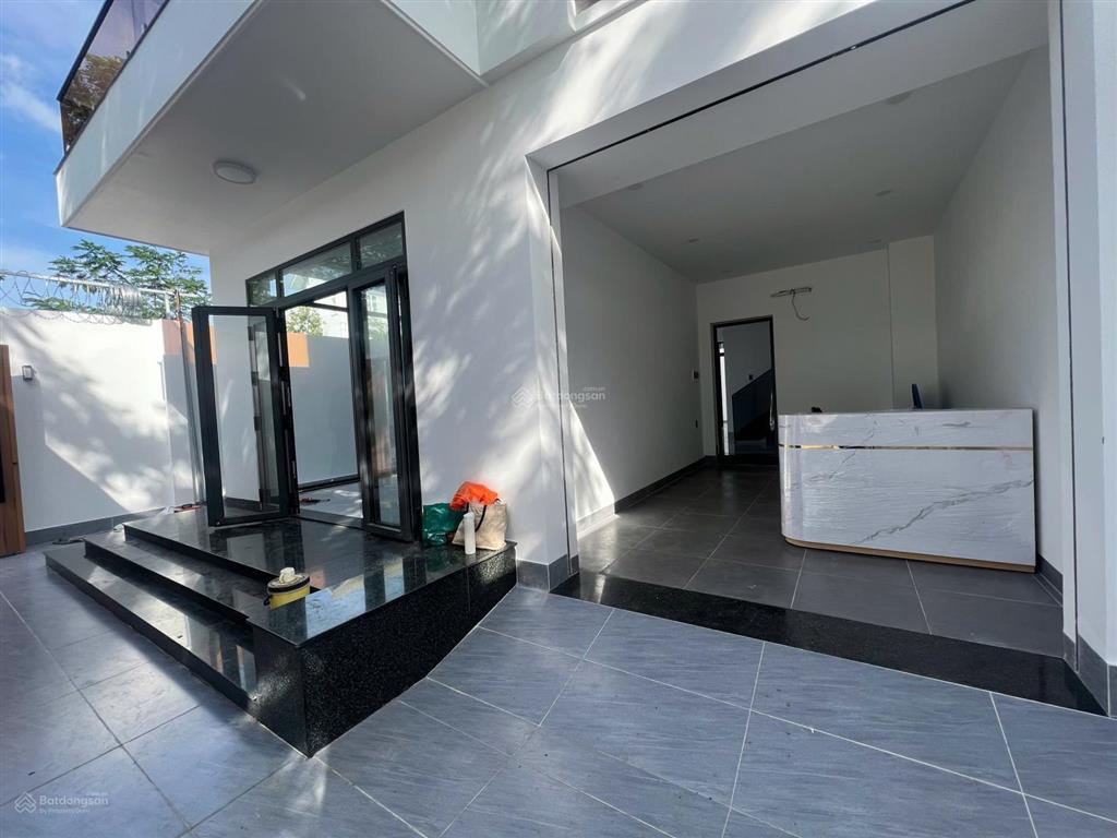 Bán biệt thự khu dân cư hưng phú thông liên phường quận 9 giá 25,6 tỷ