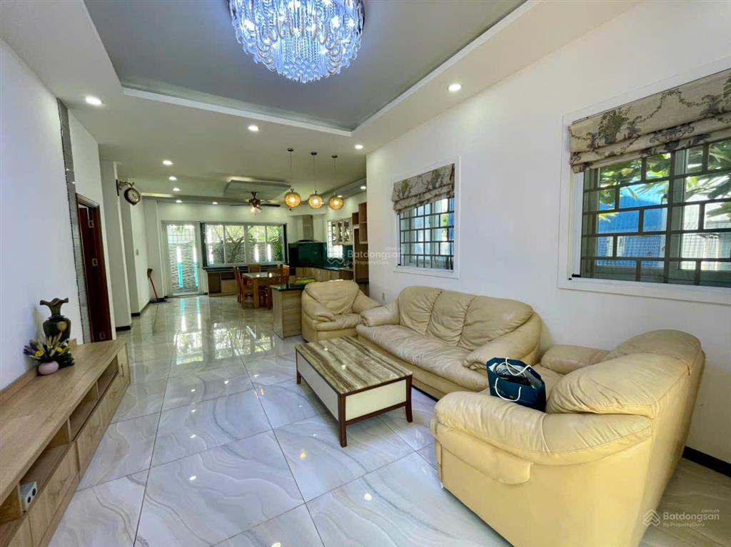 Cho thuê nhà có sân vườn 148m2 full nội thất giá 23tr/tháng