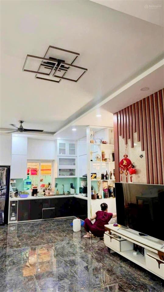 Bán biệt thự liền kề kdc sở văn hóa thông tin, đường liên phường, quận 9.  0981