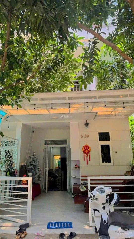 Bán biệt thự liền kề kdc sở văn hóa thông tin, đường liên phường, quận 9.  0981