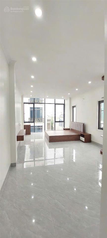 Bán tòa nhà văn phòng dịch vụ mậu lương thông sàn gần cienco 5