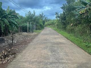 Bán lô đất xuân bắc, mặt tiền bê tông. diện tích 30*60m full hồng. khu dân cư. giá 1,8 tỷ