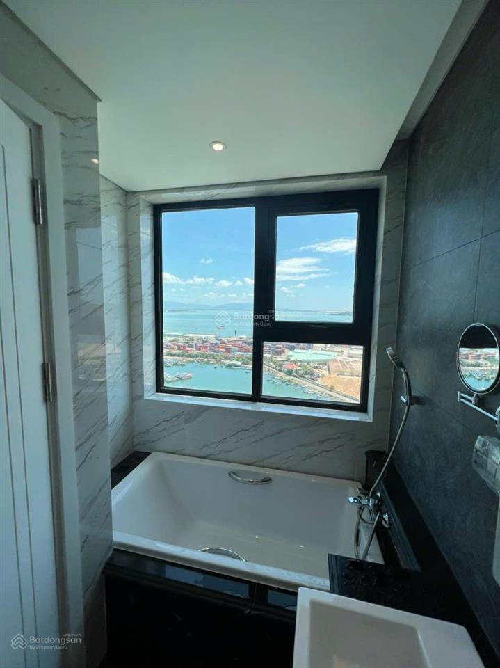 Ra nhanh căn altara 2pn, 2wc, 70m², căn góc, view biển, tầng 25, giá 2,53 tỷ