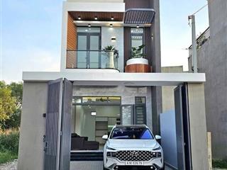 Chính chủ cần bán gấp căn nhà ngay chợ bình chánh 885tr shr , có thể kinh doanh buôn bán được