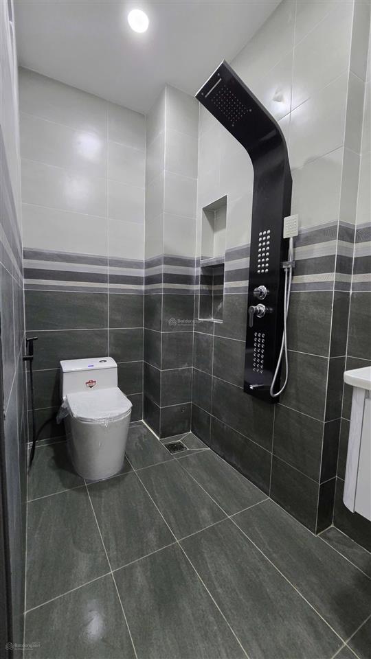 Chủ ngộp cần bán nhà đường 18b, xã bình chánh, hcm
