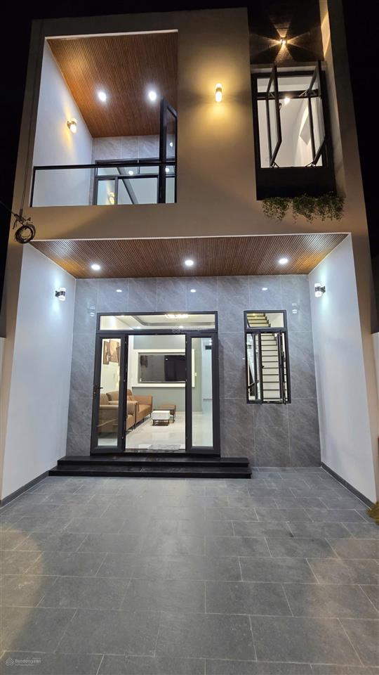 Chủ ngộp cần bán nhà đường 18b, xã bình chánh, hcm