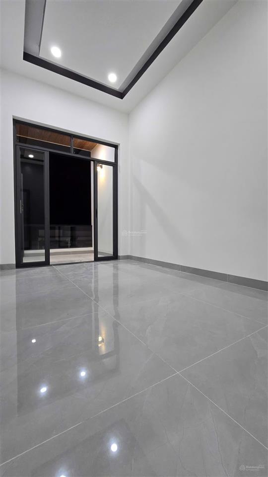 Chủ ngộp cần bán nhà đường 18b, xã bình chánh, hcm