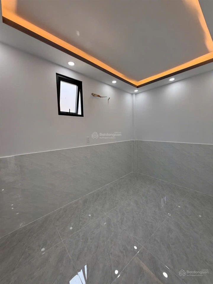 Công chứng nhanh nhà cho thuê tháng 11 triệu gần công ty bonchen giá 1 tỷ 700, nhà sổ hồng riêng