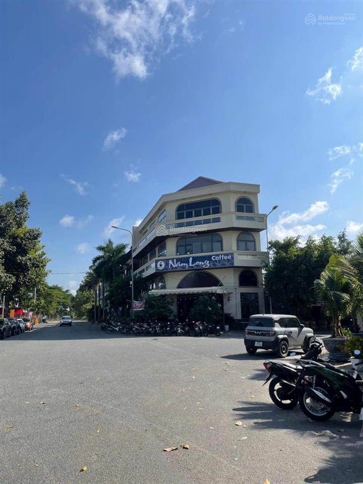 Đất full thổ cư, sổ hồng riêng giá 2 tỷ 250. thiện chí giảm 200 triệu, sát bến xe miền tây, sổ sẵn