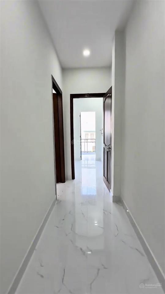 Trả trước 500 triệu công chứng, nhà hiện đang cho thuê tháng 10 triệu, giá 1 tỷ 750, nhà shr