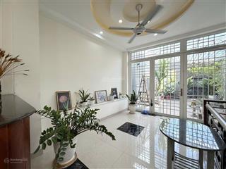 Xe hơi vào nhà  phú nhuận  thích quảng đức  135m2  ngang 5m  4 tầng  gara ô tô  thang máy