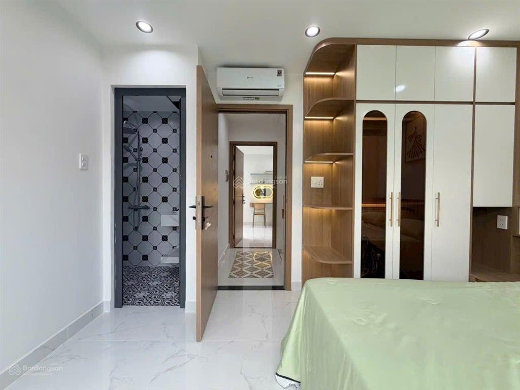 Khu phan xích long phú nhuận  nhà mới xây 5 tầng  40m2  5pn  ngang 5m  chỉ nhỉnh 9 tỷ