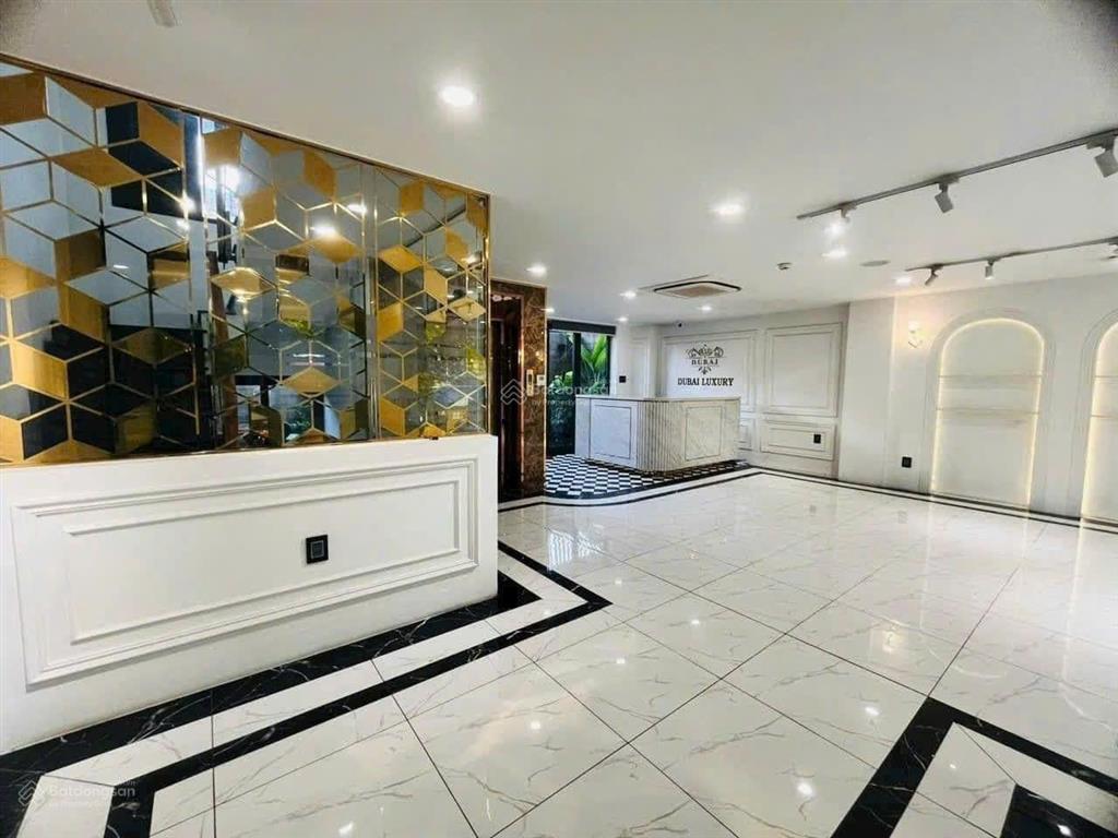 Cho thuê mặt tiền đặng dung full option  ngang 8m  có hầm, thang máy  giá 5x