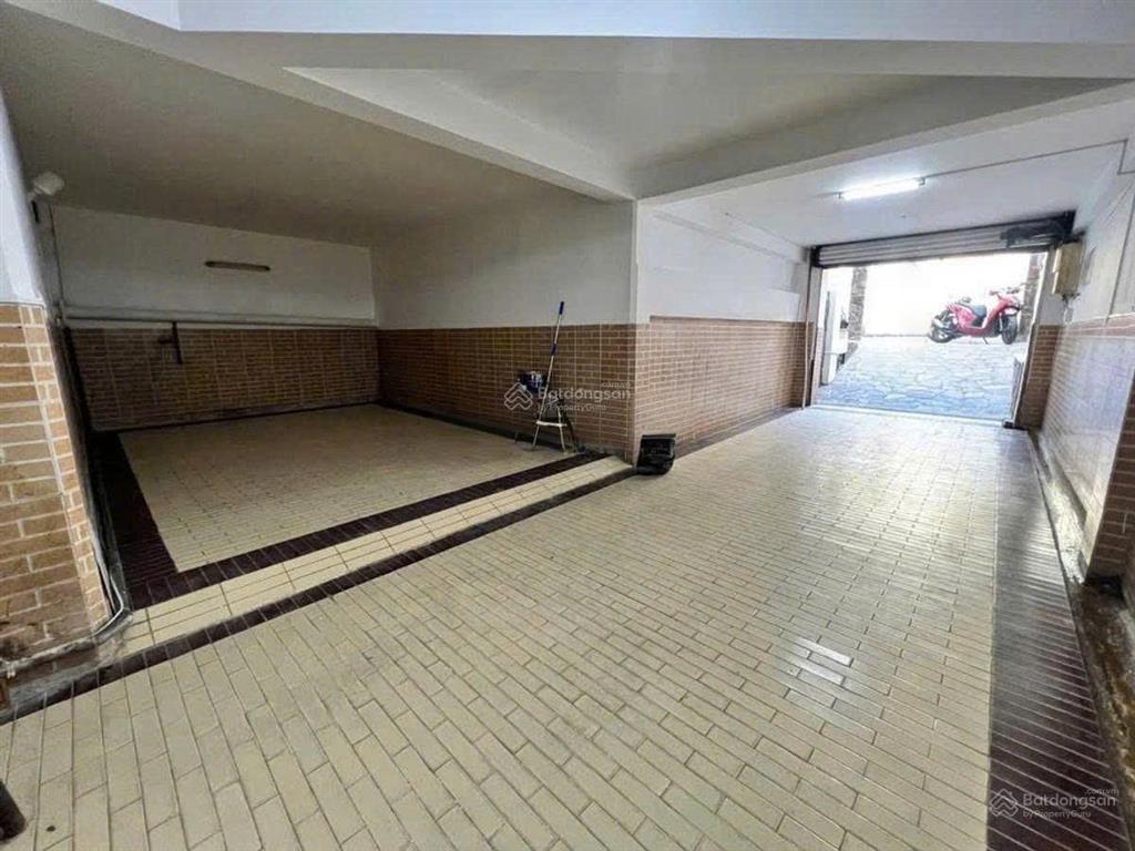 Cho thuê gấp biệt thự tú xương, dt lớn 10x30m không gian sang trọng giá 55 triệu