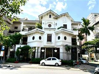 Cho thuê gấp biệt thự tú xương, dt lớn 10x30m không gian sang trọng giá 55 triệu