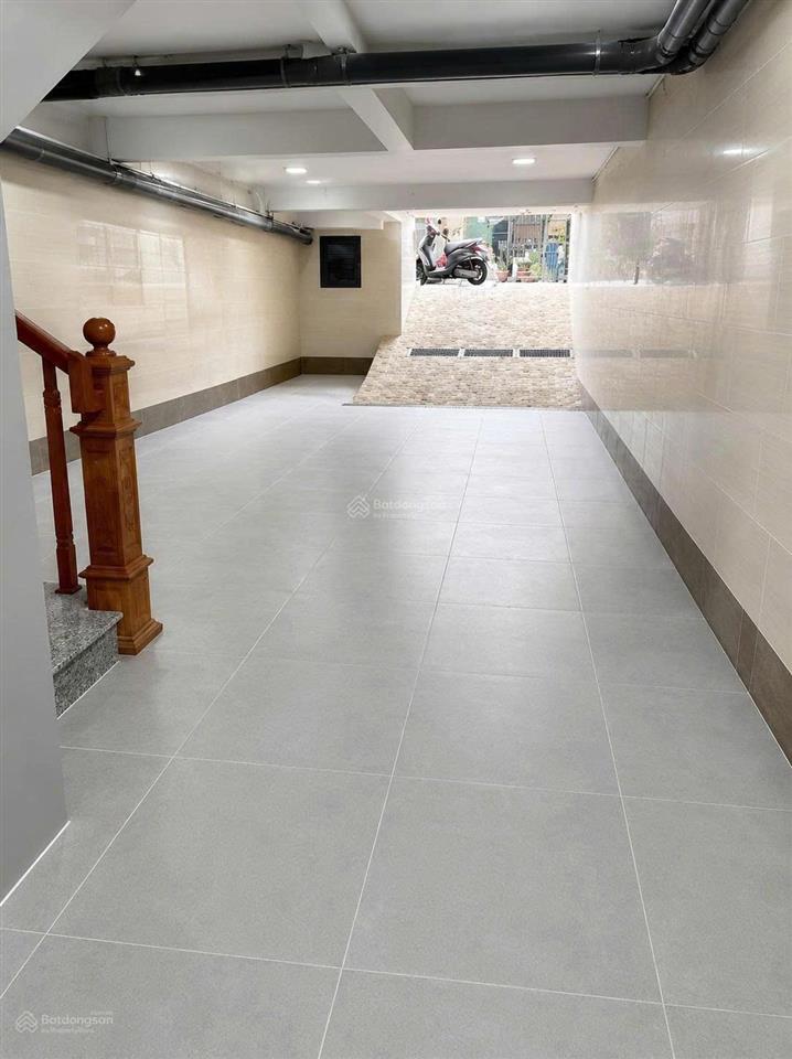 Cho thuê nhà trần khắc chân  nhà mới có thang máy  trống suốt