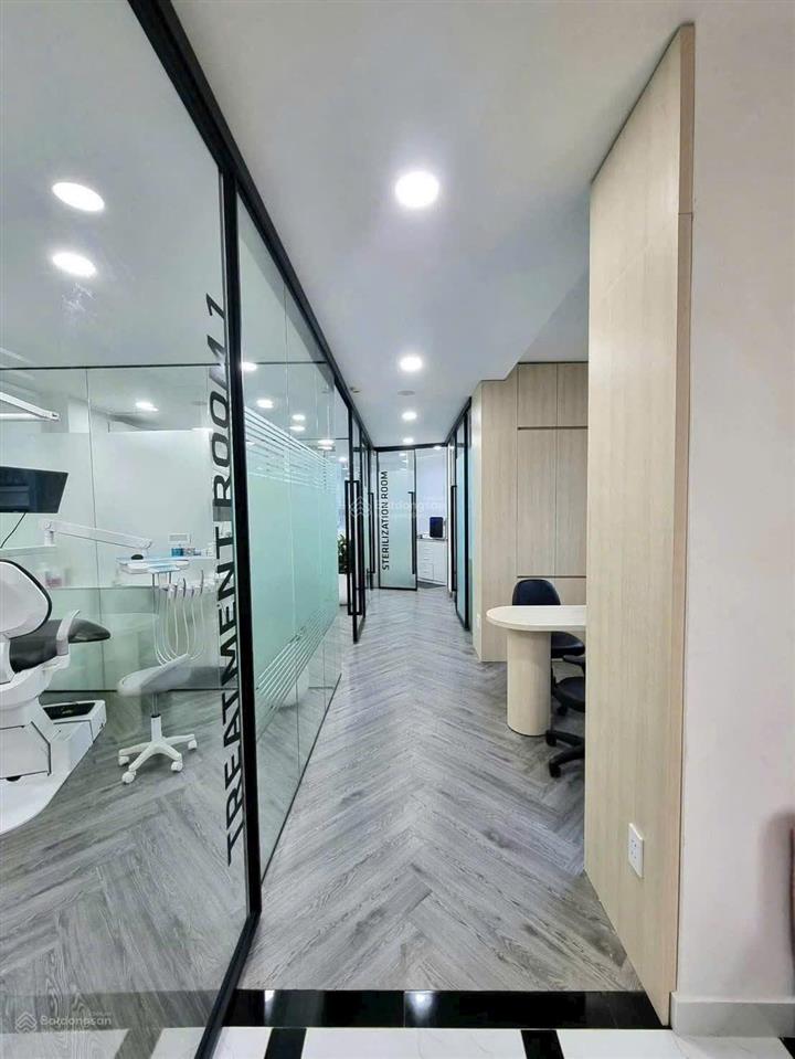 Cho thuê góc 2 mặt tiền cù lao, phường 2, phú nhuận thang máy giá 50 triệu